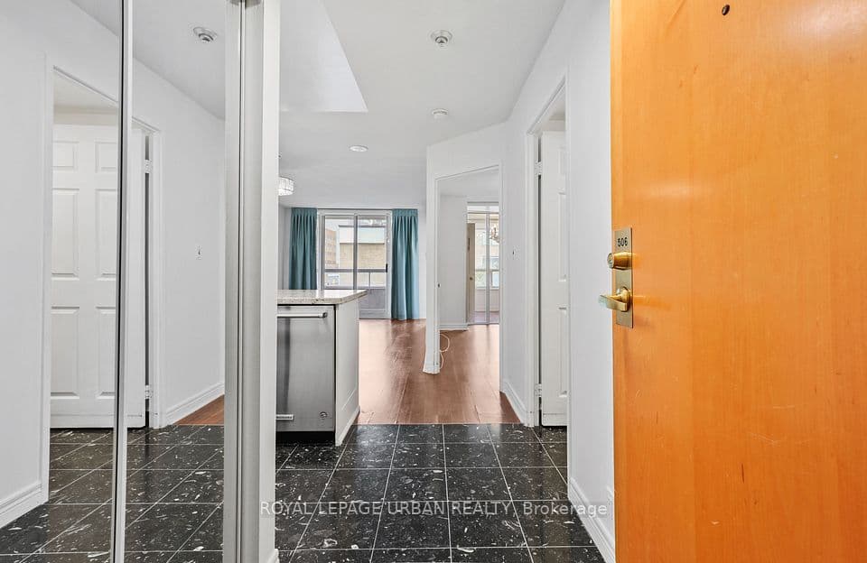 43 Eglinton Avenue E 506, Toronto, ON M4P 1A2 – photo 2