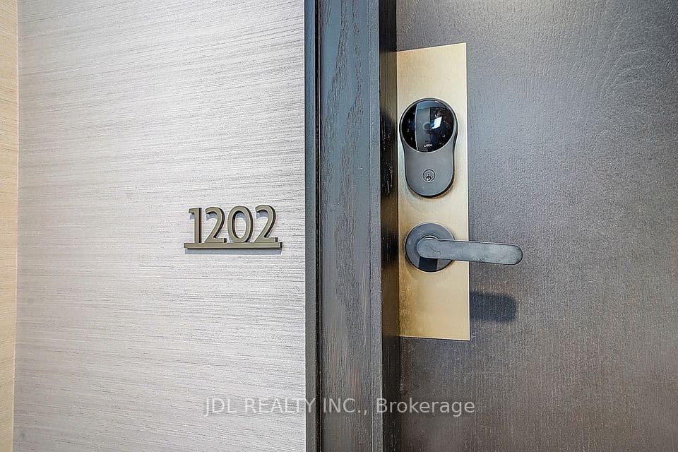 23 Hollywood Avenue 1202, Toronto, ON M2N 7L8 – photo 3