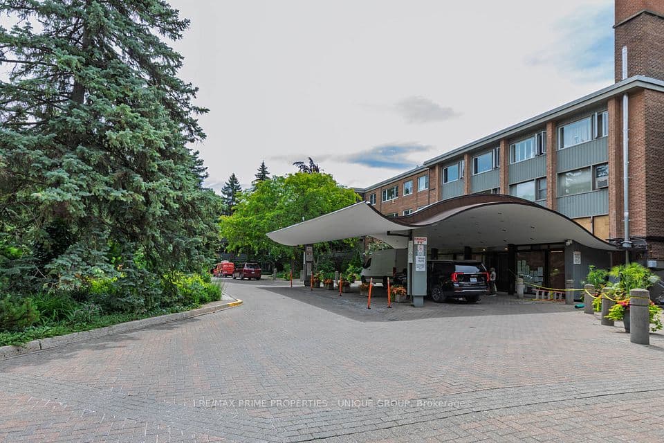 21 Dale Avenue 644, Toronto, ON M4W 1K3 – main photo