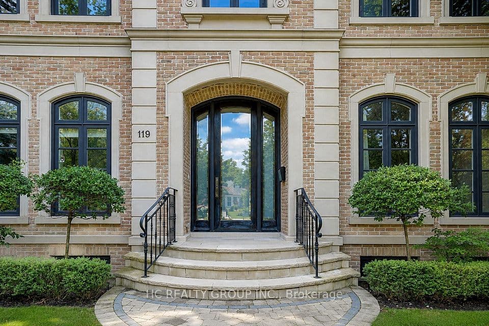 119 Strathallan Boulevard, Toronto, ON M5N 1S9 – photo 2