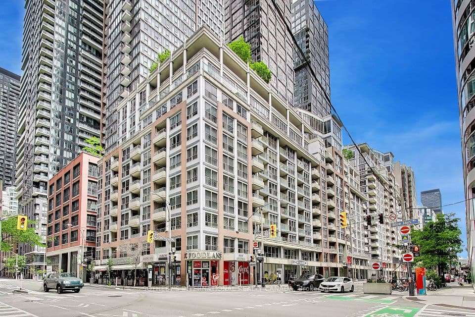 270 Wellington Street W 1005, Toronto, ON M5V 3P5 – main photo
