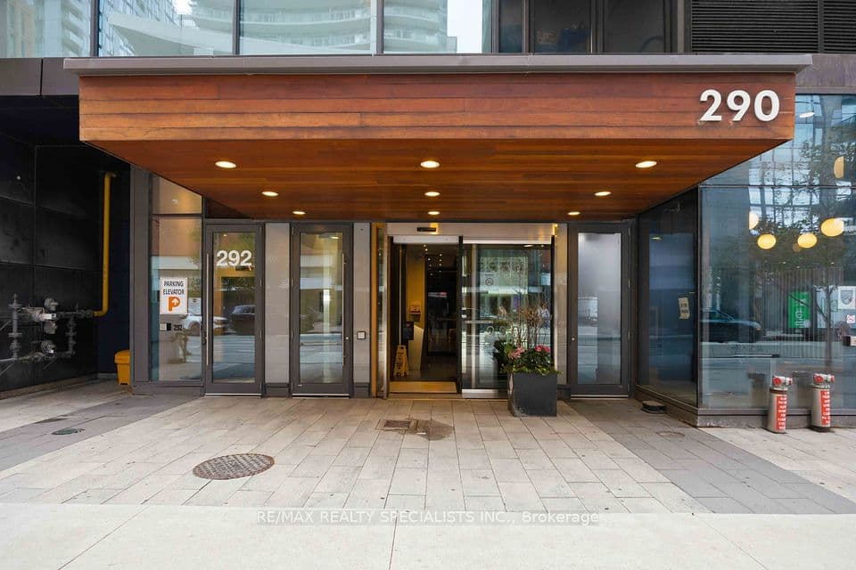 290 Adelaide Street 2310, Toronto, ON M5V 0P3 – photo 2