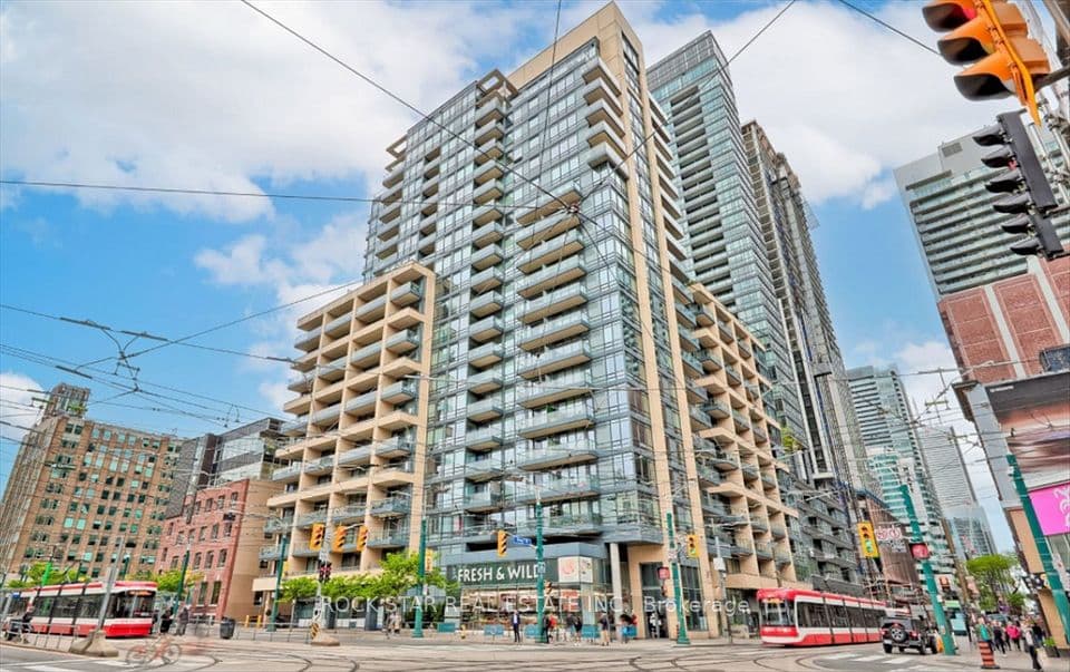 438 King Street W 720, Toronto, ON M5V 3T9 – main photo