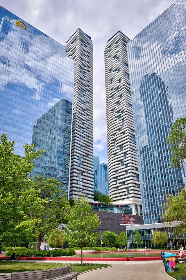 100 Harbour Street 5410, Toronto, ON M5J 0B5 – photo 2