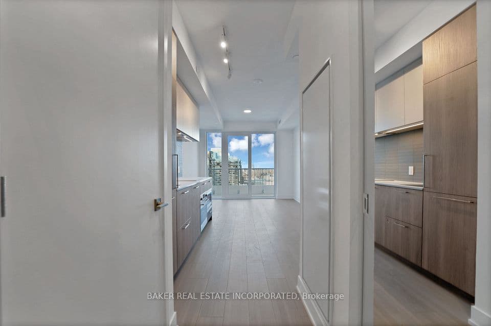 36 Olive Avenue 2105, Toronto, ON M2N 0M4 – photo 2