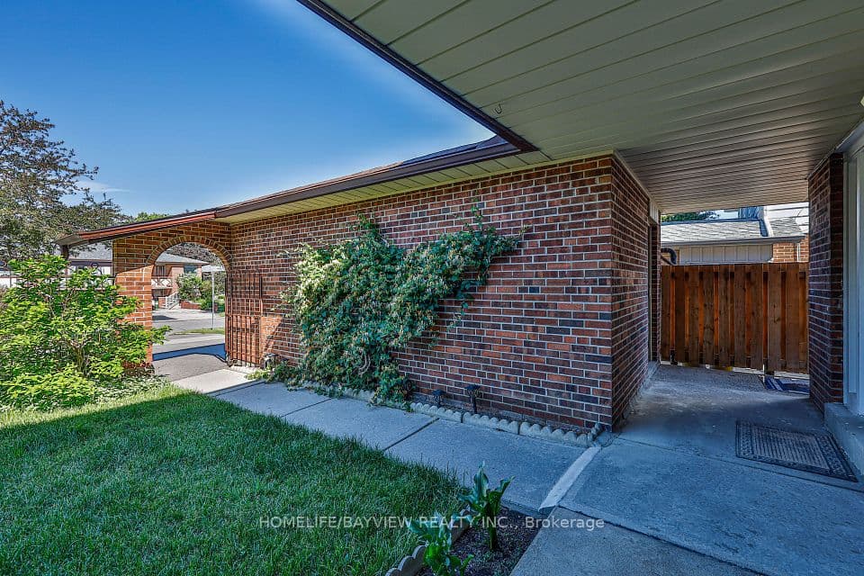 27 Bedle Avenue, Toronto, ON M2H 1K7 – photo 3