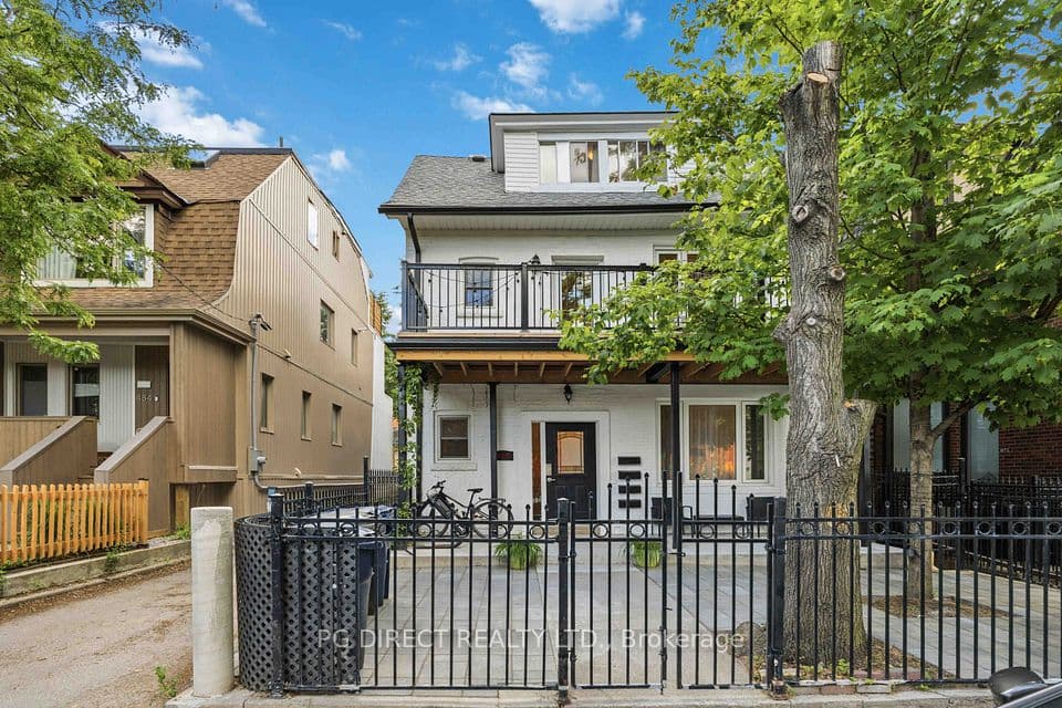 486 Montrose Avenue, Toronto, ON M6G 3H1 – main photo