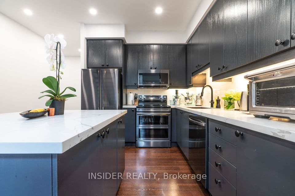 1 Scott Street 203, Toronto, ON M5E 1A1 – photo 3
