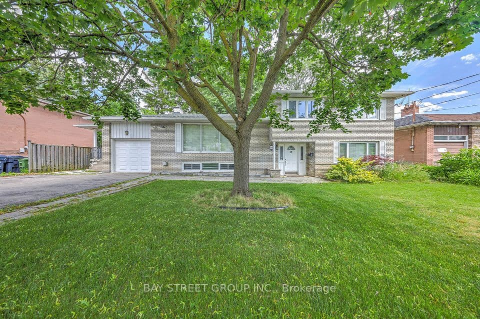 99 Grantbrook Street, Toronto, ON M2R 2G2 – main photo