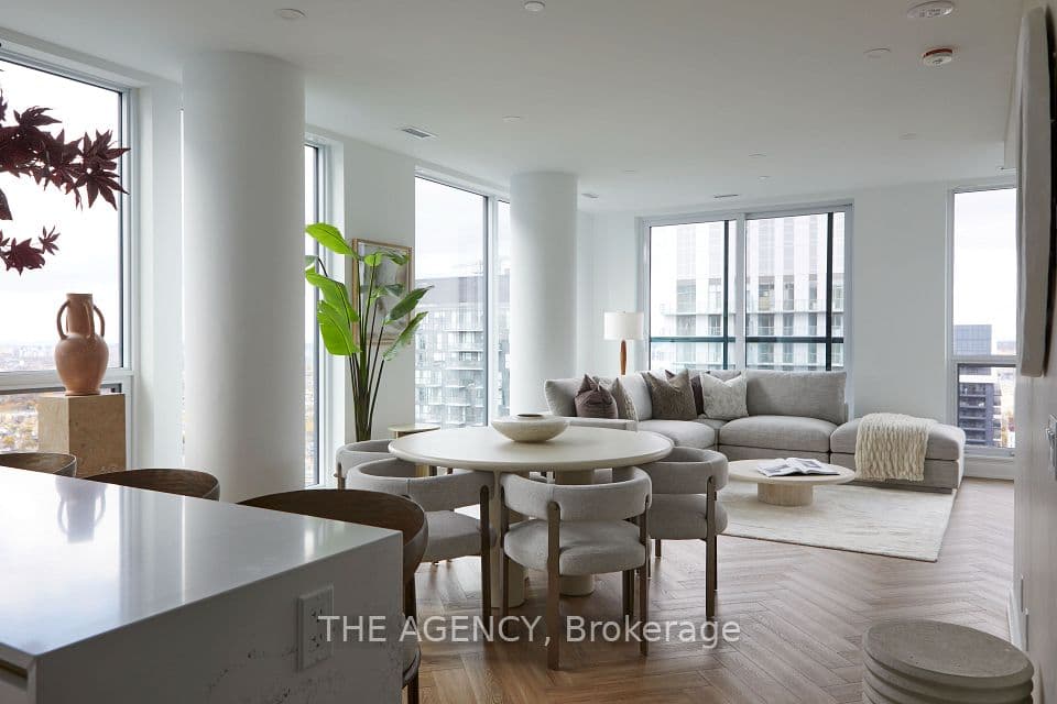 327 King Street W PH04, Toronto, ON M5V 1J5 – photo 2