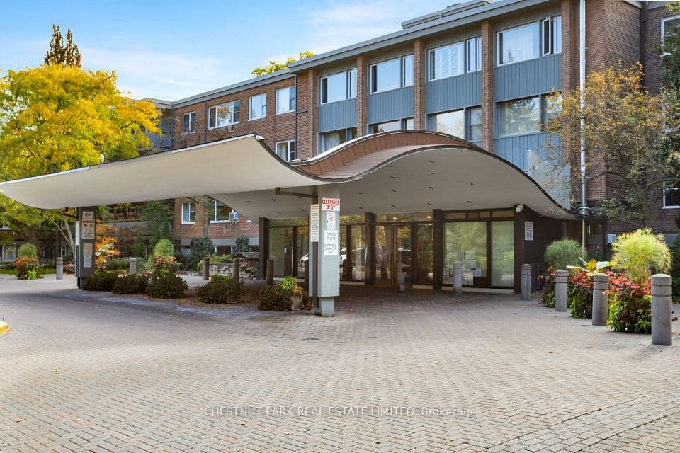 21 Dale Avenue 502, Toronto, ON M4W 1K3 – main photo