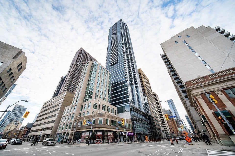 395 Bloor Street E 2601, Toronto, ON M4W 0B4 – main photo