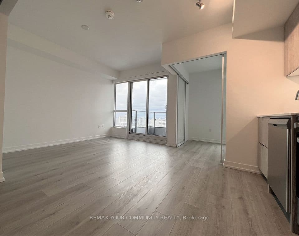 395 Bloor Street E 2601, Toronto, ON M4W 0B4 – photo 2