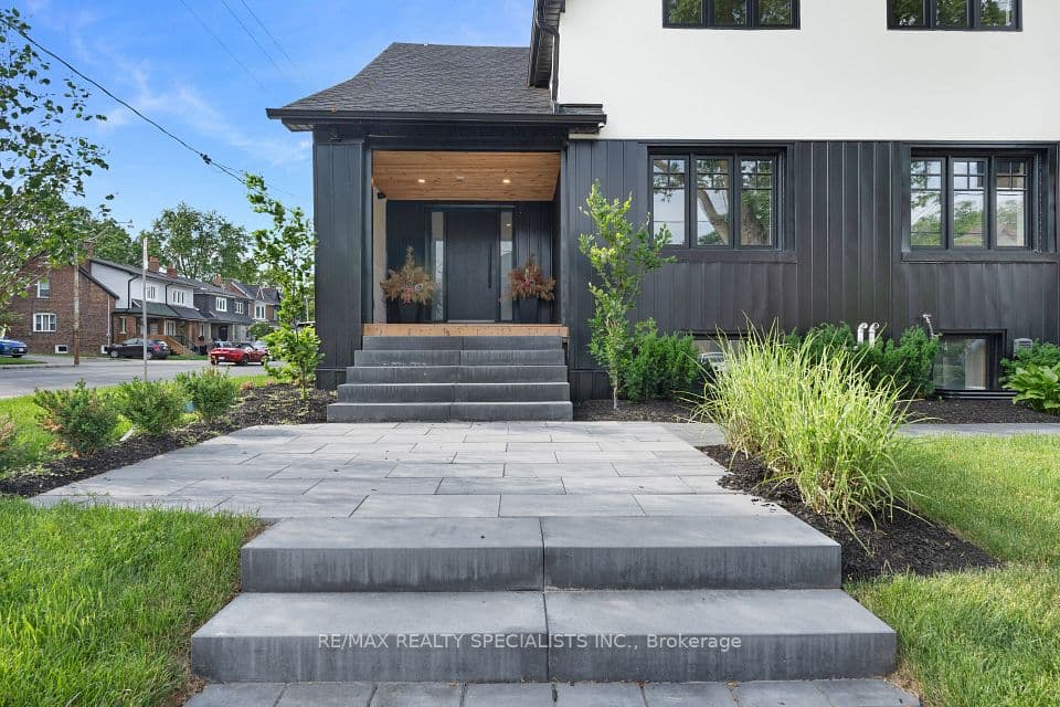 997 Mount Pleasant Road, Toronto, ON M4P 2L9 – photo 3