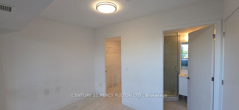 8 Tippett Road 309, Toronto, ON M3H 0E7 – main photo