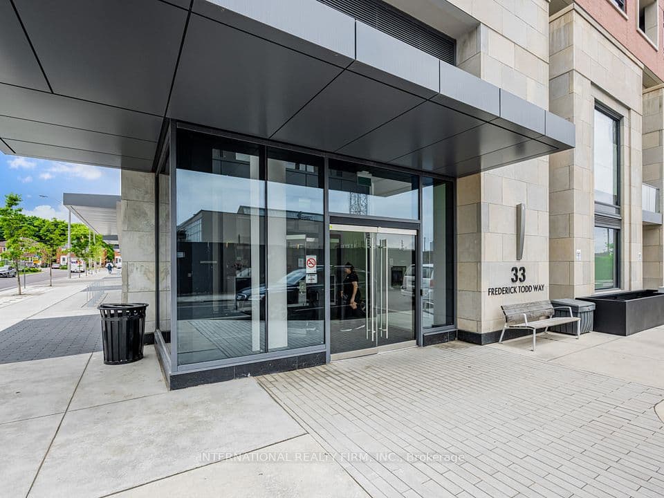 33 Frederick Todd Way W 207, Toronto, ON M4G 0C9 – main photo