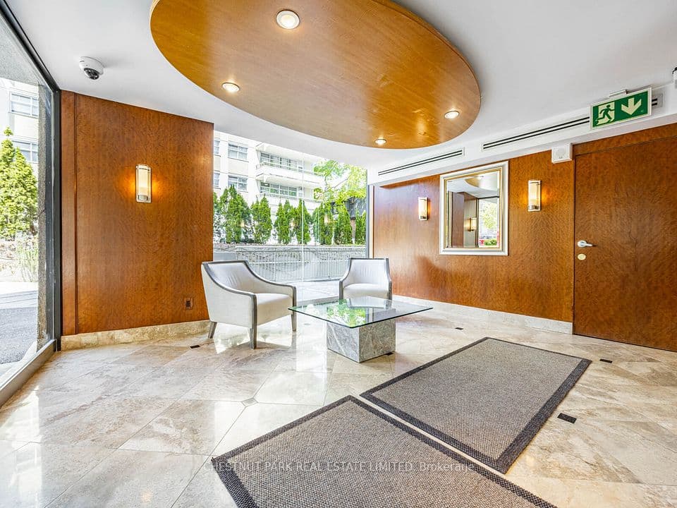 423 Avenue Road 8, Toronto, ON M4V 2H7 – photo 3