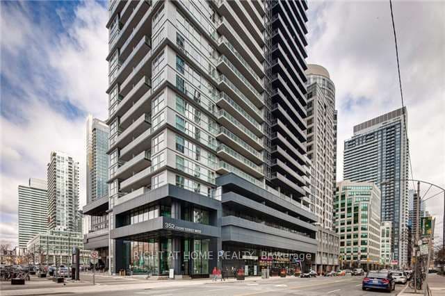 352 Front Street W 1918, Toronto, ON M5V 0K3 – photo 2