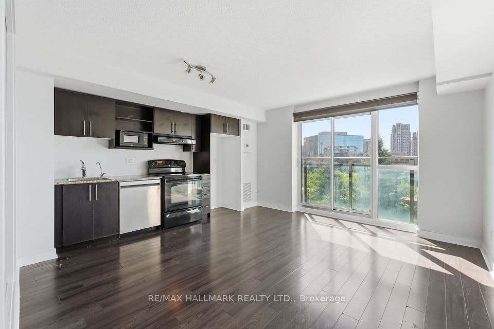120 Dallimore Circle 417, Toronto, ON M3C 4J1 – photo 2