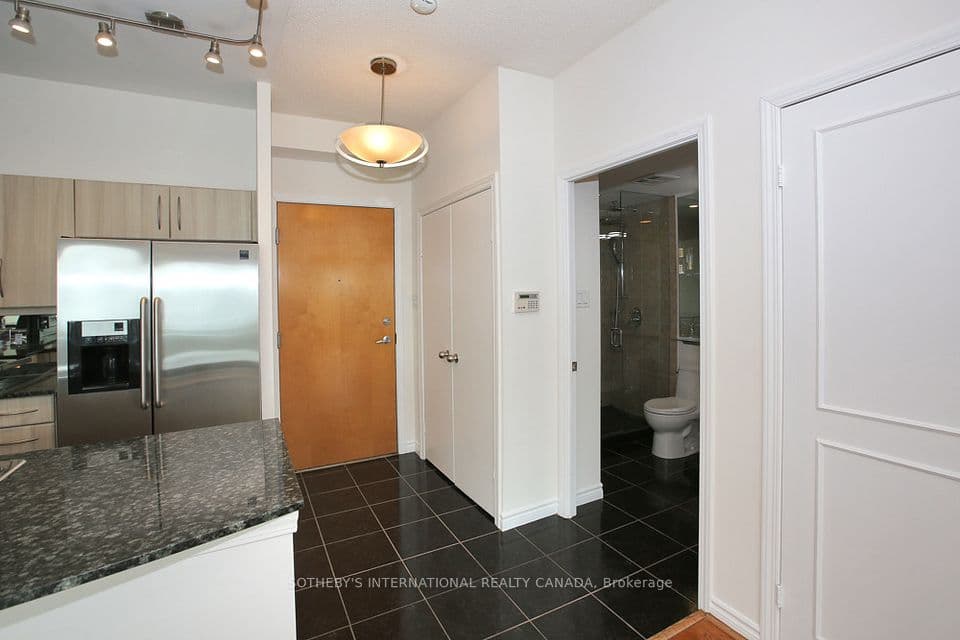 600 Queens Quay W SPH22, Toronto, ON M5V 3M3 – photo 2