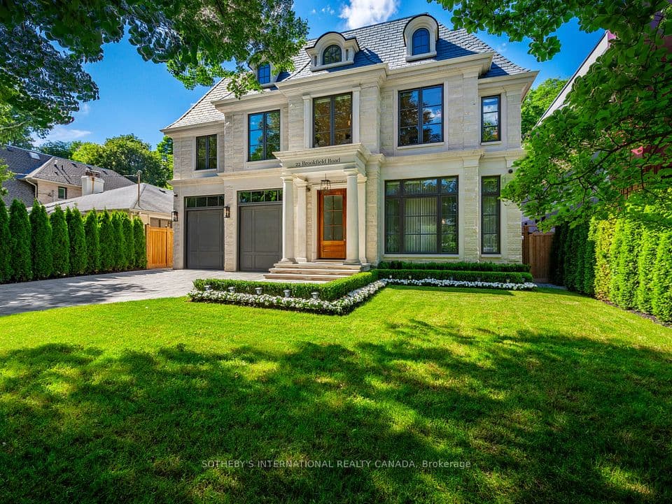 22 Brookfield Road, Toronto, ON M2P 1A9 – photo 2