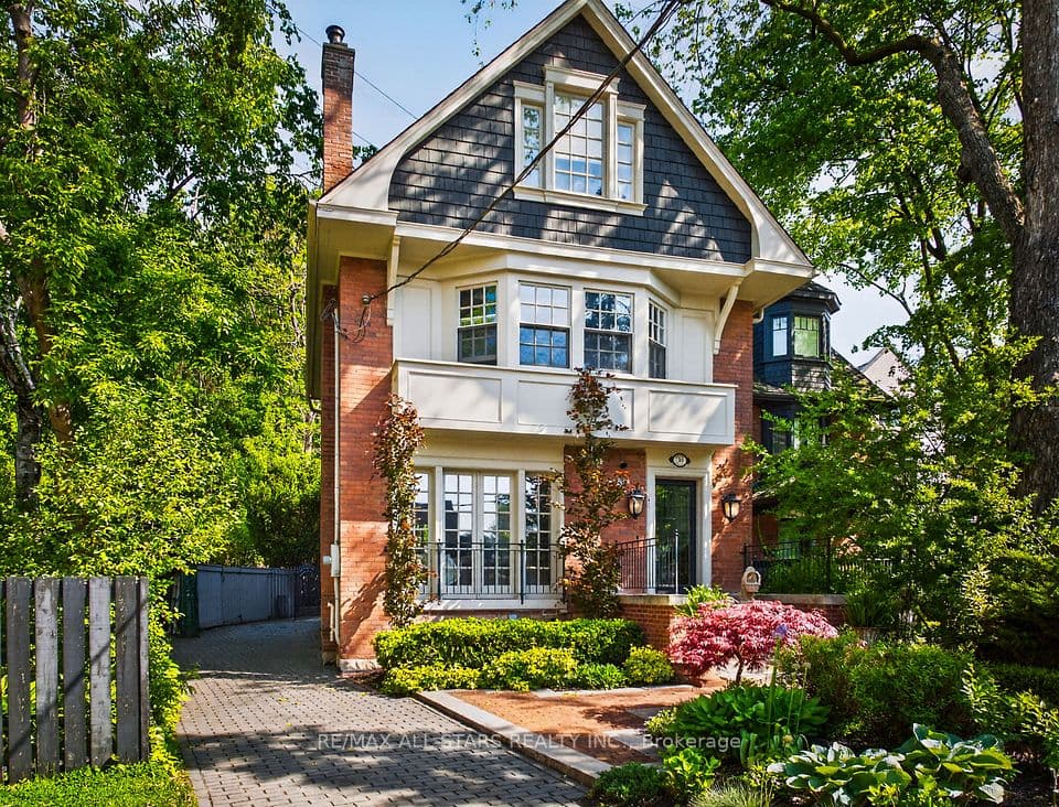 30 Edgewood Crescent, Toronto, ON M4W 3A9 – photo 3