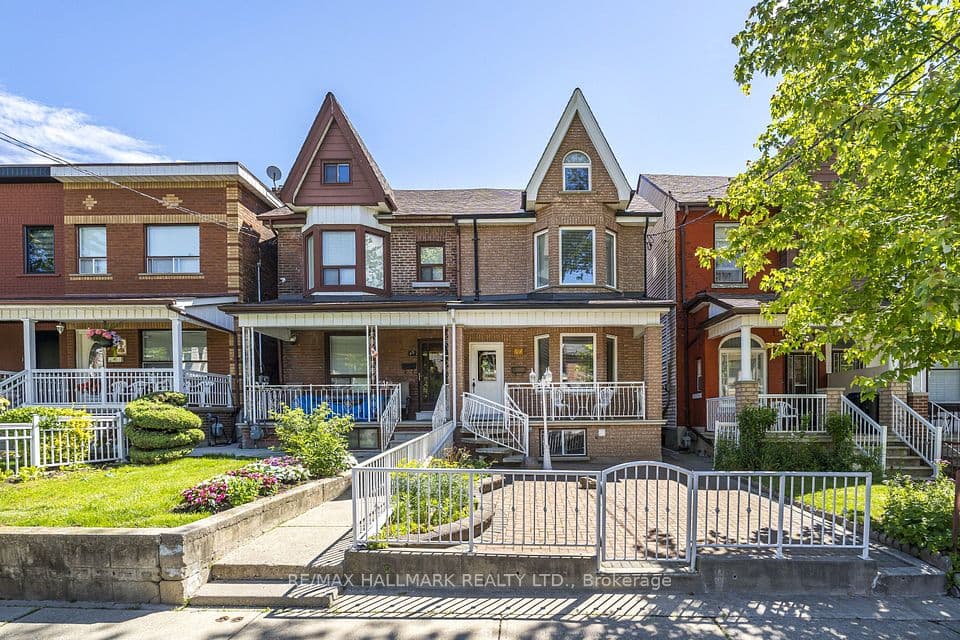 47 Montrose Avenue, Toronto, ON M6J 2T6 – main photo