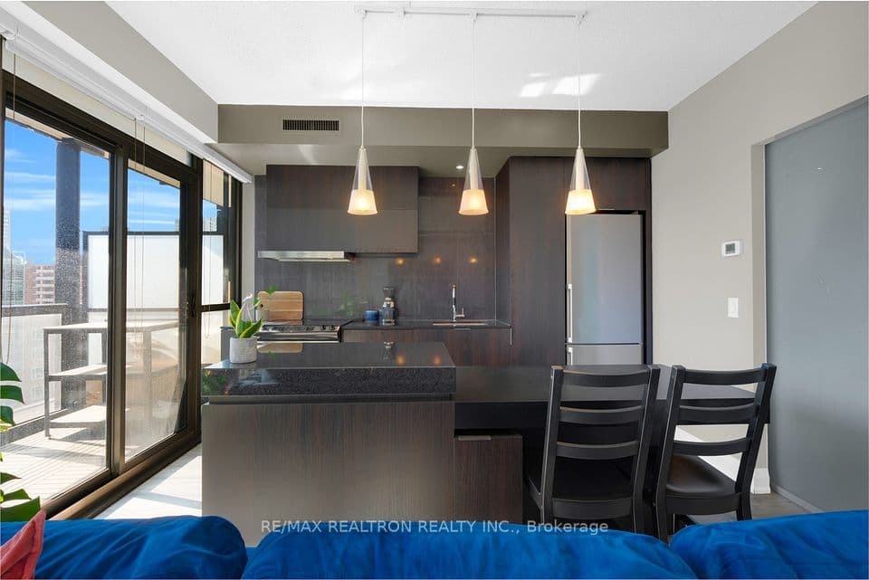 101 Charles Street E 1311, Toronto, ON M4Y 0A9 – photo 3