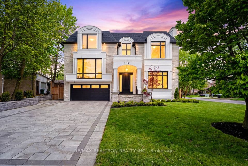 16 Ballyronan Road, Toronto, ON M3B 1V1 – photo 3