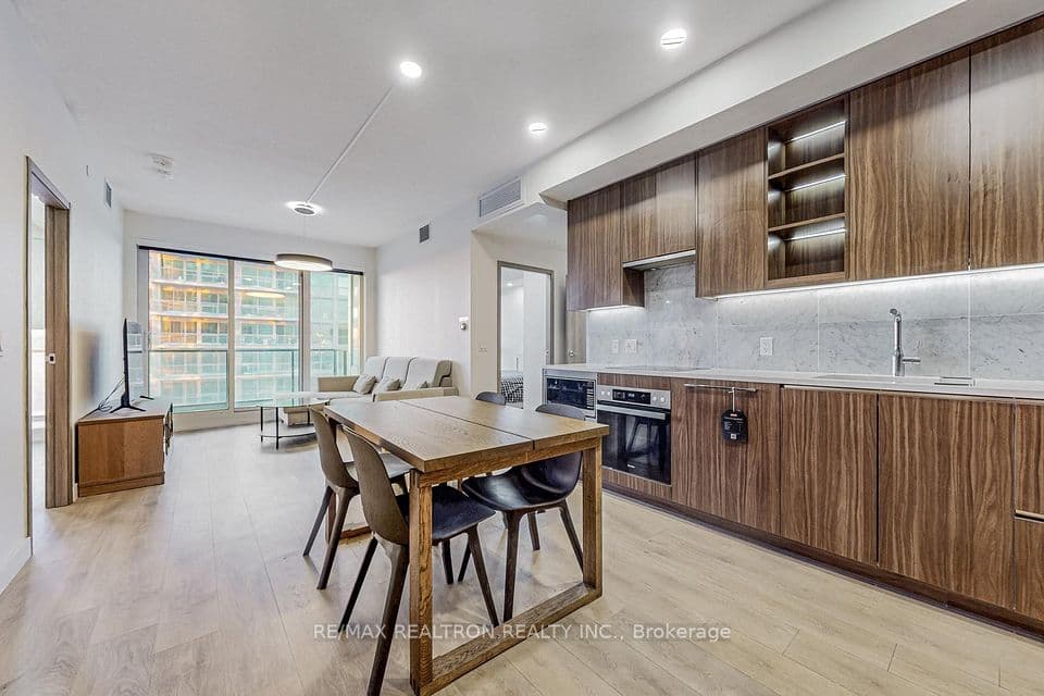 85 Mcmahon Drive 3106, Toronto, ON M2K 0H1 – main photo