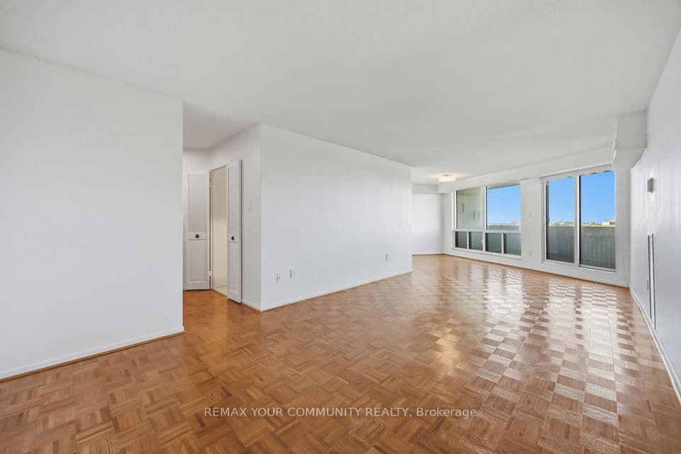 150 Neptune Drive 801, Toronto, ON M6A 2Y9 – photo 2