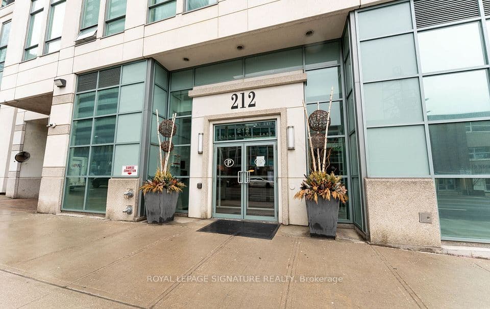 212 Eglinton Avenue E 1411, Toronto, ON M4P 0A3 – main photo