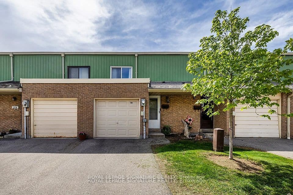 106 Thorny Vineway, Toronto, ON M2J 4J5 – main photo