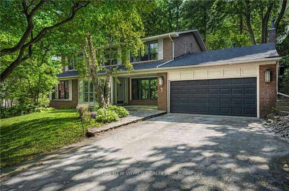 1 Campbell Crescent, Toronto, ON M2P 1P1 – main photo