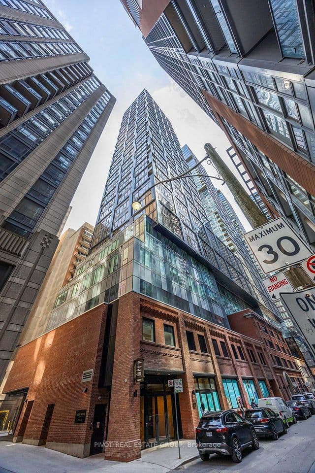 15 Mercer Street 1206, Toronto, ON M5V 0T8 – photo 3