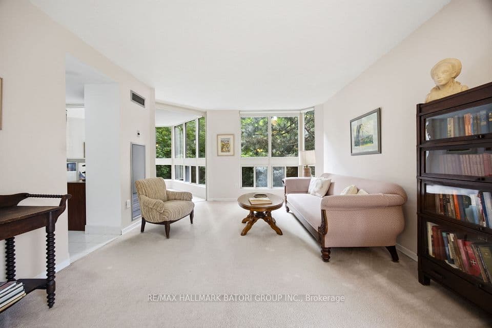10 Kenneth Avenue 211, Toronto, ON M2N 6K6 – photo 3