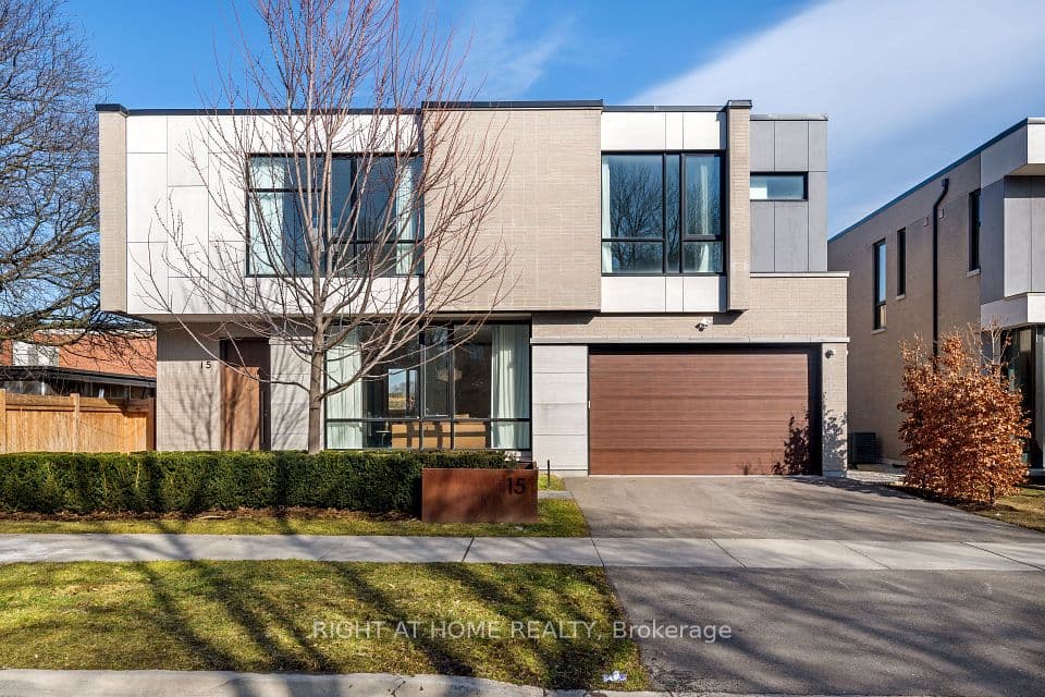 15 Fairmeadow Avenue, Toronto, ON M2P 0A5 – main photo