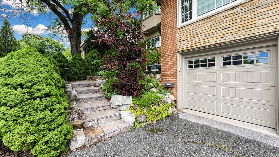 17 Valentine Drive, Toronto, ON M3A 3J5 – photo 3