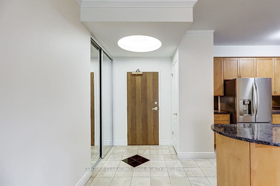 11 William Carson Crescent 308, Toronto, ON M2P 2G1 – photo 3