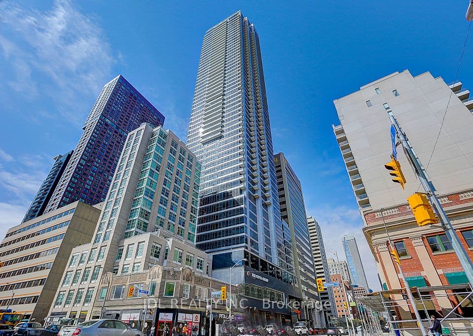 395 Bloor Street E 3902, Toronto, ON M4W 1H7 – main photo