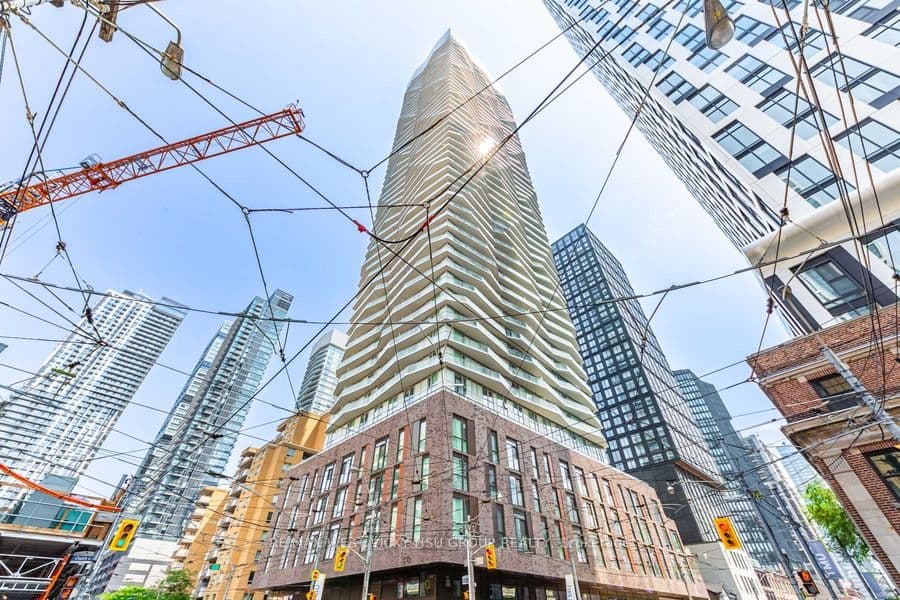 100 Dalhousie Street 3301, Toronto, ON M5B 0C7 – main photo