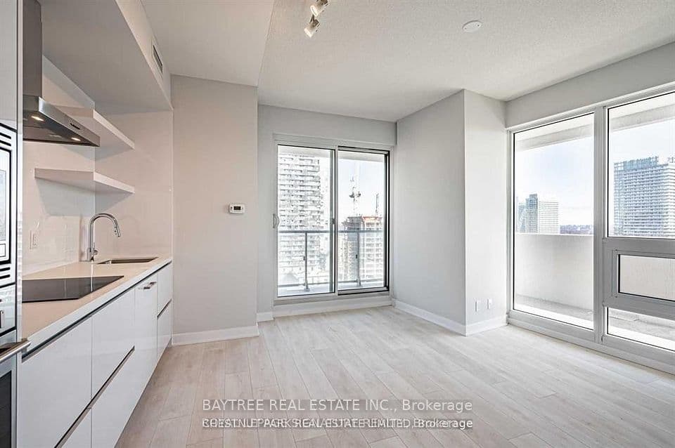 2221 Yonge Street 1202, Toronto, ON M4S 0B8 – photo 2