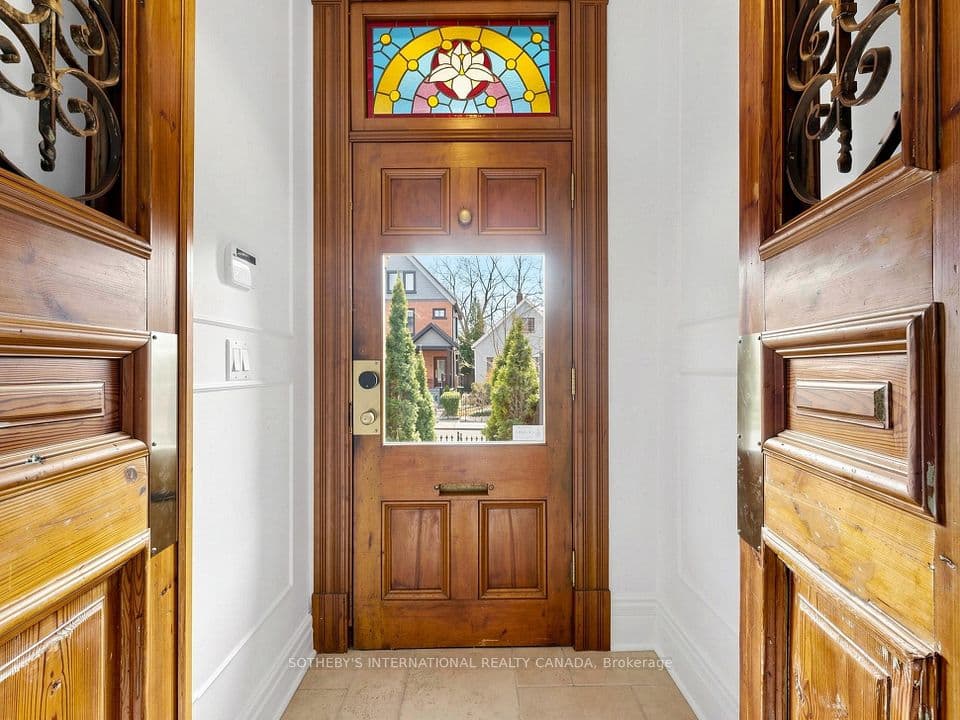 328 Wellesley Street E, Toronto, ON M4X 1H3 – photo 3