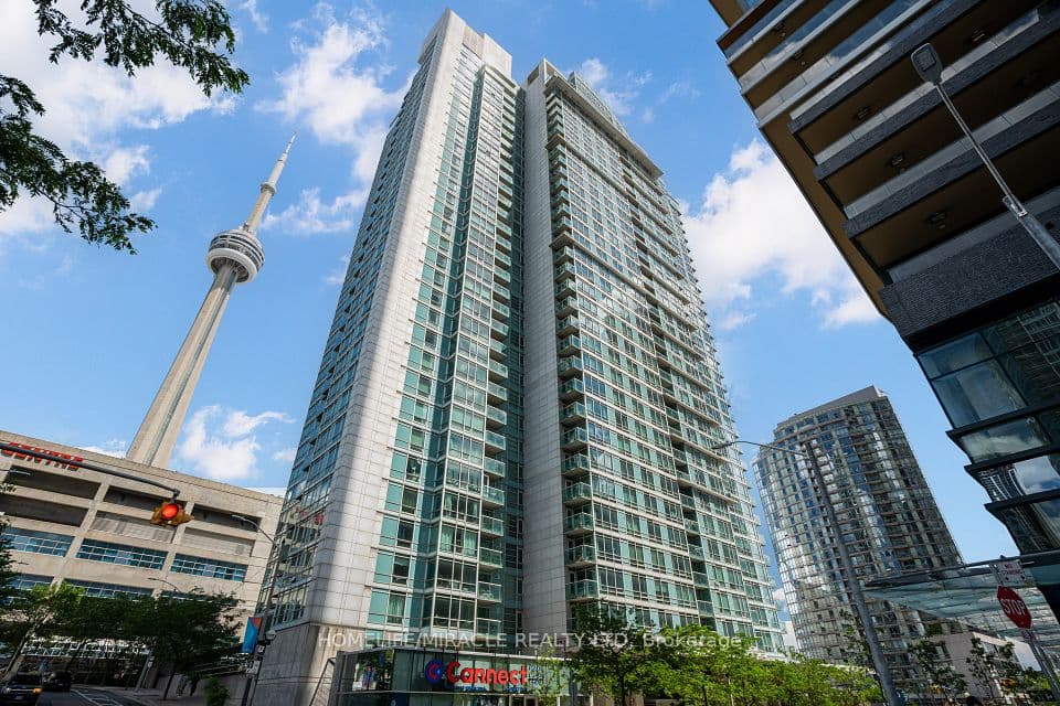 81 Navy Wharf Court 201, Toronto, ON M5V 3S2 – main photo