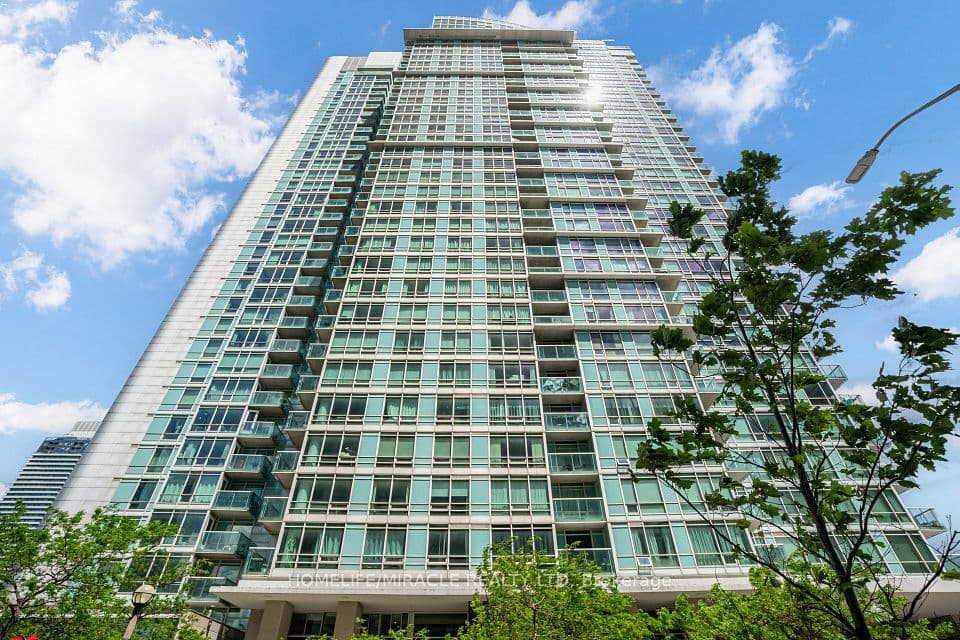 81 Navy Wharf Court 201, Toronto, ON M5V 3S2 – photo 2