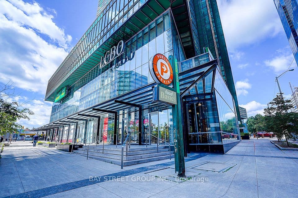 11 Bogert Avenue 3209, Toronto, ON M2N 1K4 – photo 2
