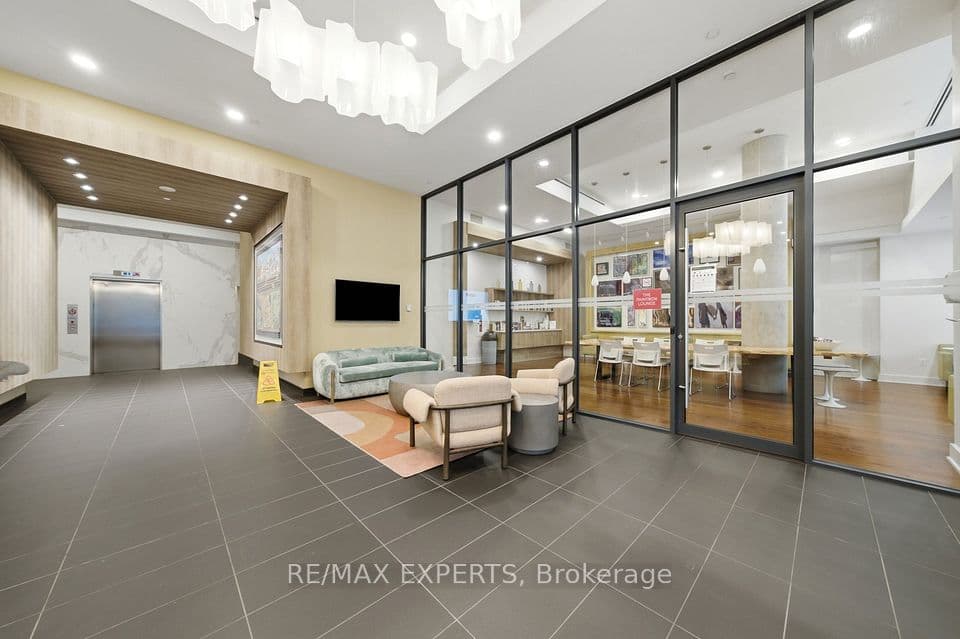 225 Sackville Street 1907, Toronto, ON M5A 0B9 – photo 3