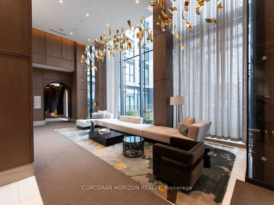30 Inn On The Park Drive 221, Toronto, ON M3C 0P7 – photo 3