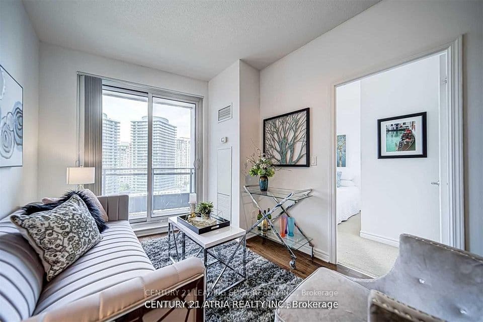 18 Holmes Avenue 1109, Toronto, ON M2N 0E1 – photo 3