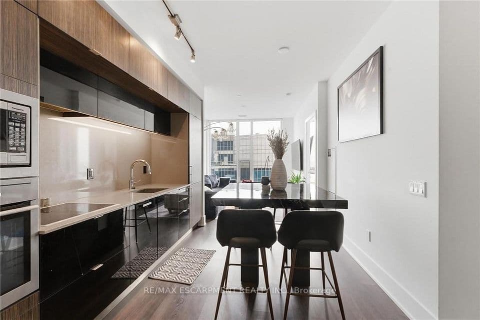 10 York Street 3807, Toronto, ON M5J 0E1 – photo 3